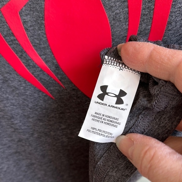 Under Armour X Marvel Gray HeatGear T-Shirt w/ Red Spider Logo Loose Fit YLG - Picture 7 of 8